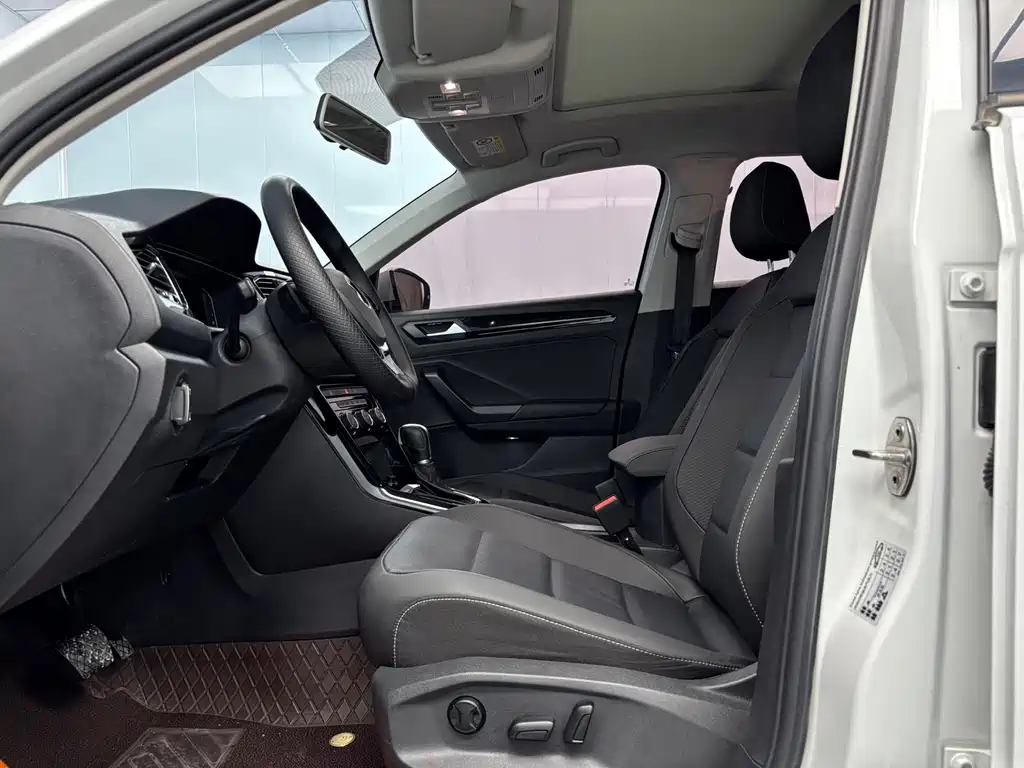 T-ROC 280 TSI DSG 2 WD Comfort Enjoyment PLUS