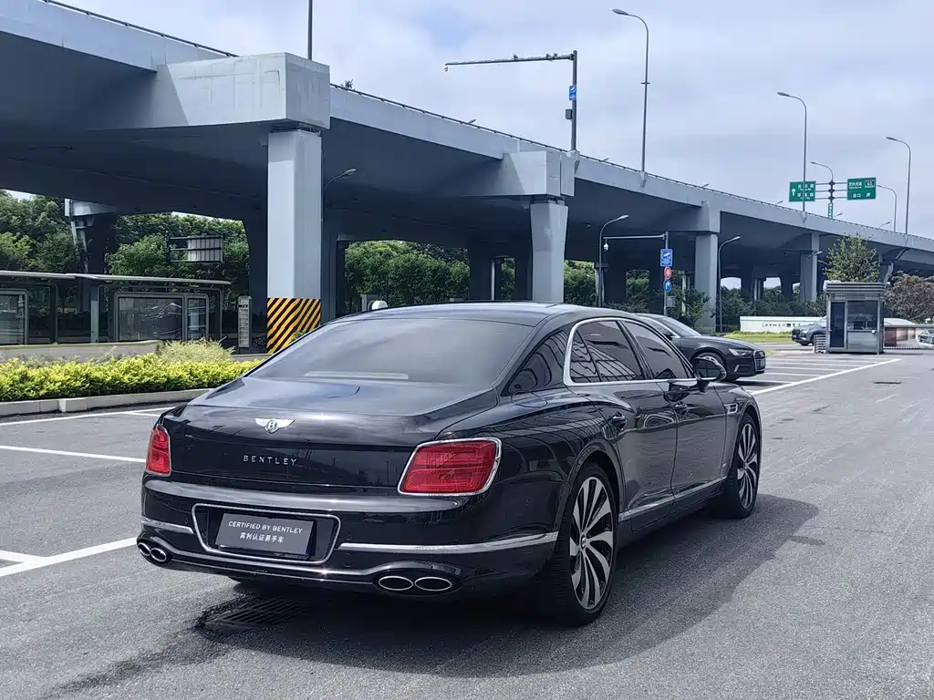 Flying Spur 4.0 T V8 Standard