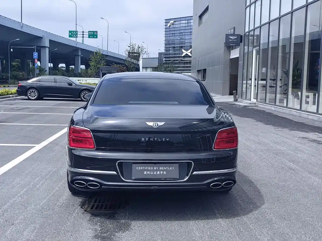 Flying Spur 4.0 T V8 Standard