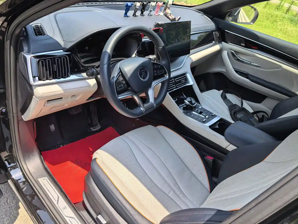 Song PLUS NEV DM-i 110 KM Flagship PLUS