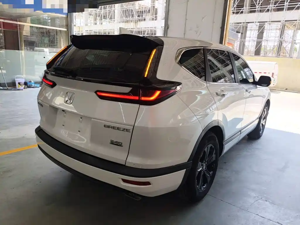 Breeze 240 TURBO CVT 2 WD Elite