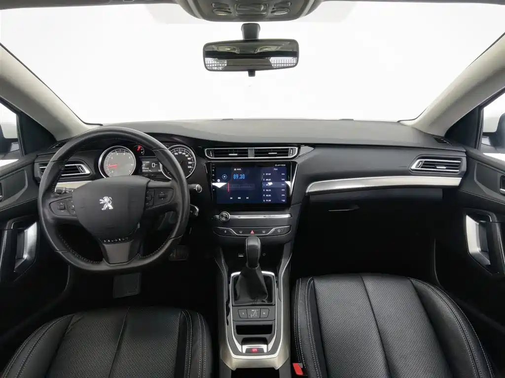 Peugeot 408 1.6 T Auto Luxury