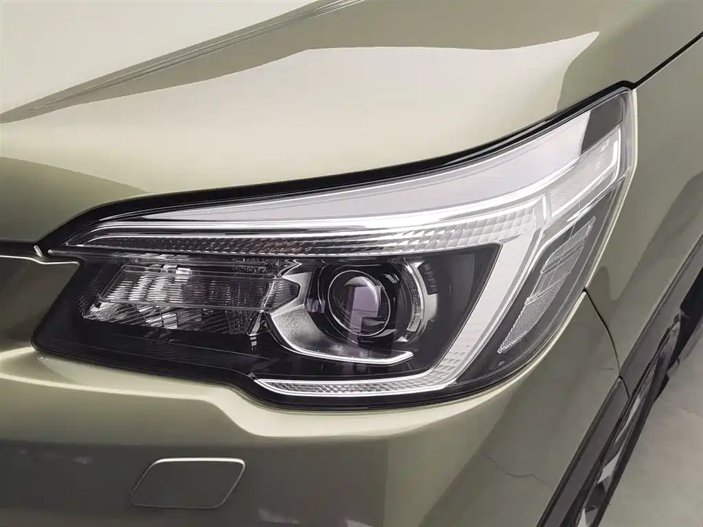 Forester 2.0 i Luxury EyeSight