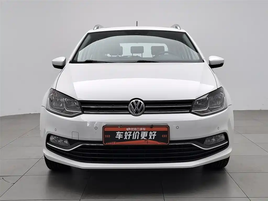 Polo 1.6 L Auto Luxury