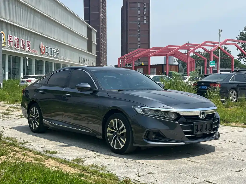 Accord Sharp· Hybrid 2.0 L Sharp Leading