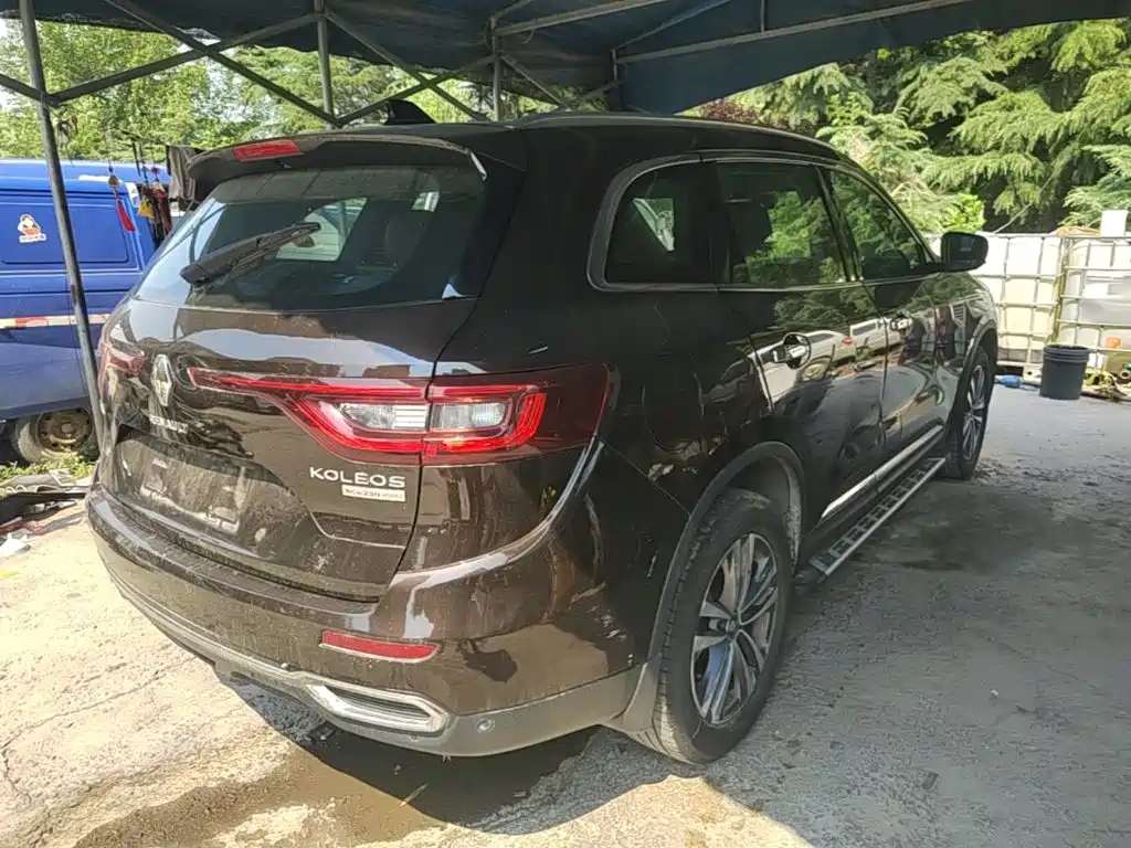 Koleos 2.5 L 4 WD Supreme