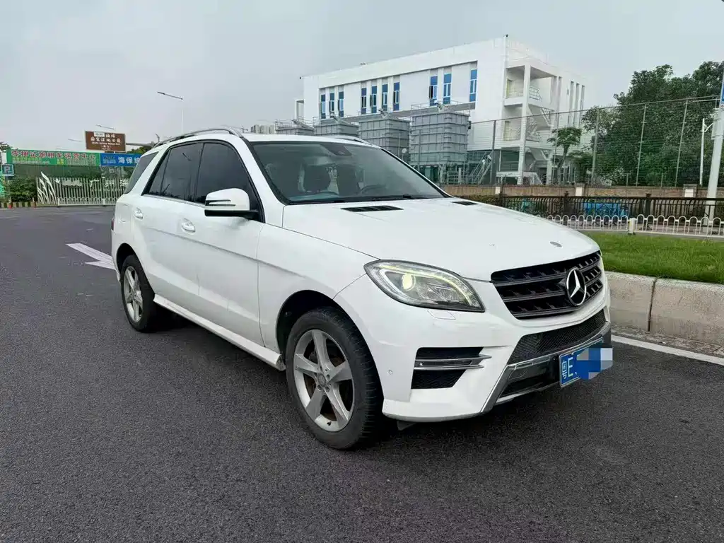 Mercedes-Benz M-Class ML 320 4 MATIC