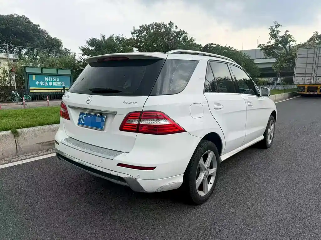 Mercedes-Benz M-Class ML 320 4 MATIC