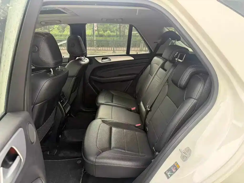 Mercedes-Benz M-Class ML 320 4 MATIC