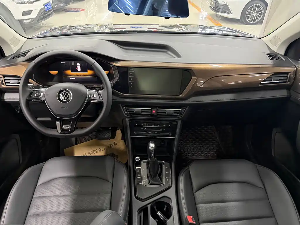 Tharu 280 TSI 2 WD Luxury