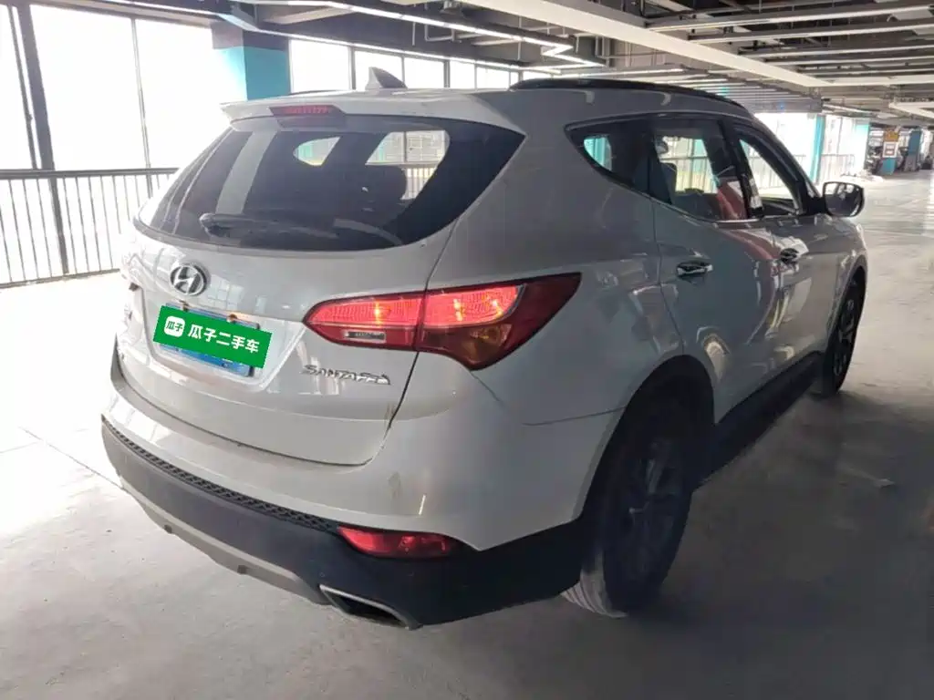 Santa Fe 2.0 T Auto 2 WD Intelligent 5-seat