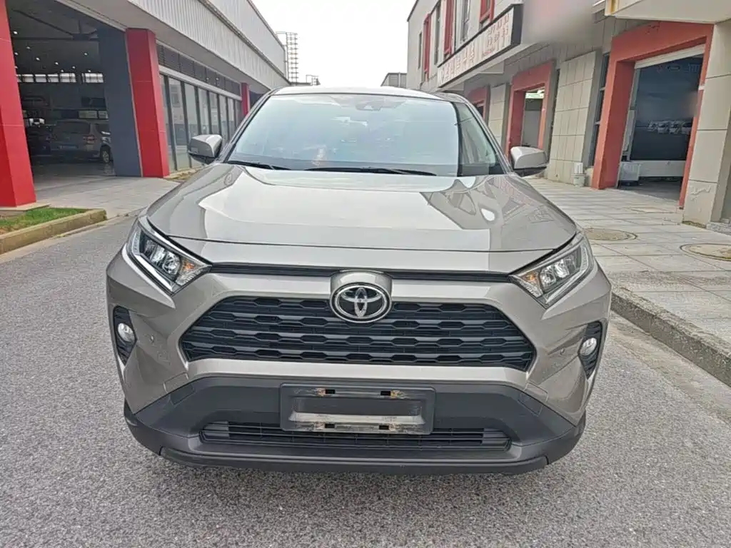 RAV4 2.0 L CVT 2 WD Urban