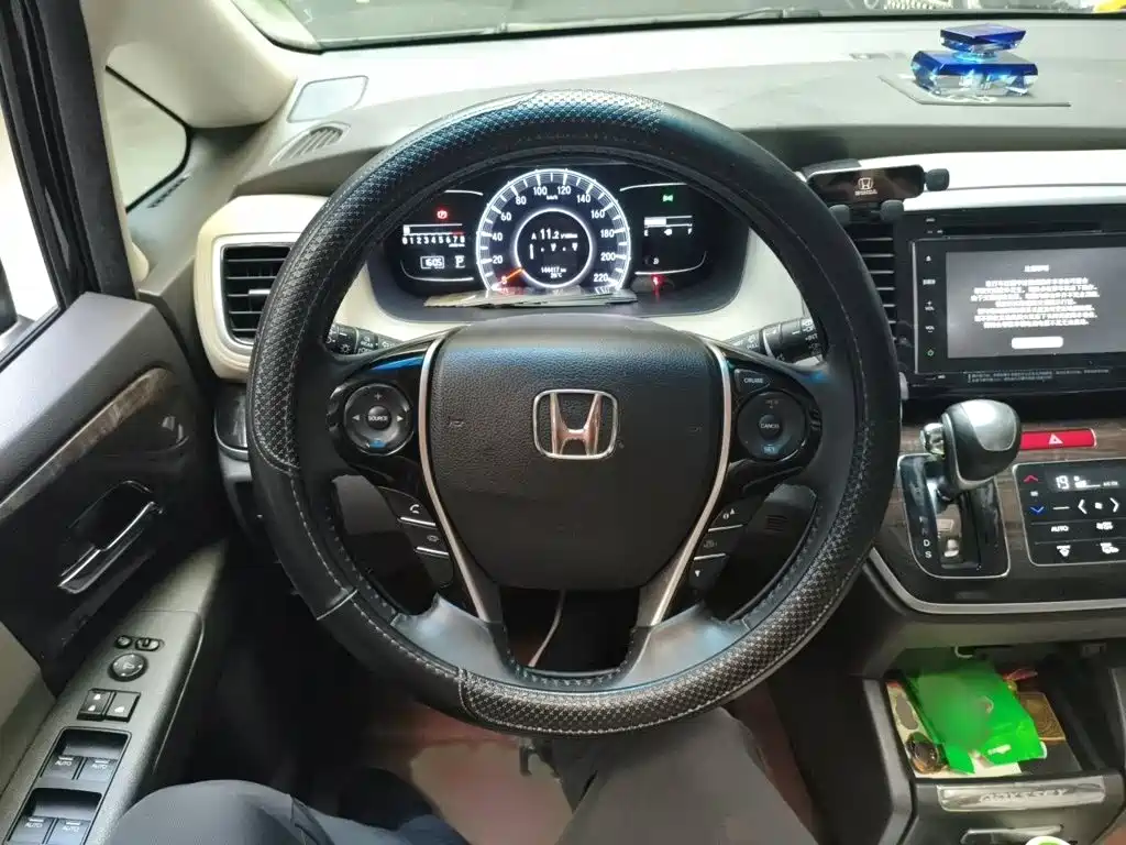 Odyssey 2.4 L Supreme