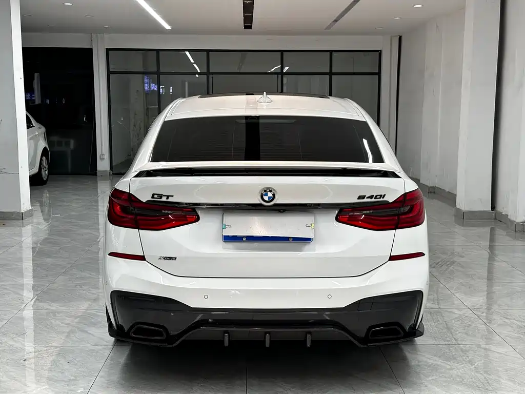BMW 6 Series GT 640 i xDrive M Sport Package