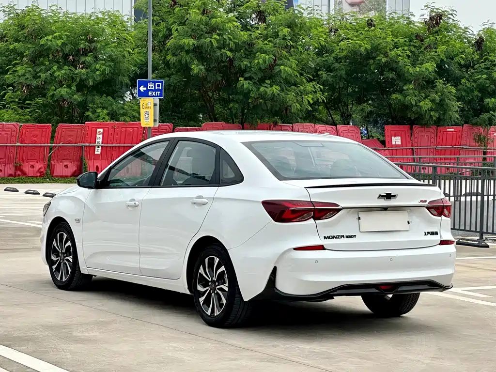 Monza Mild Hybrid RS 330 T Auto Smooth