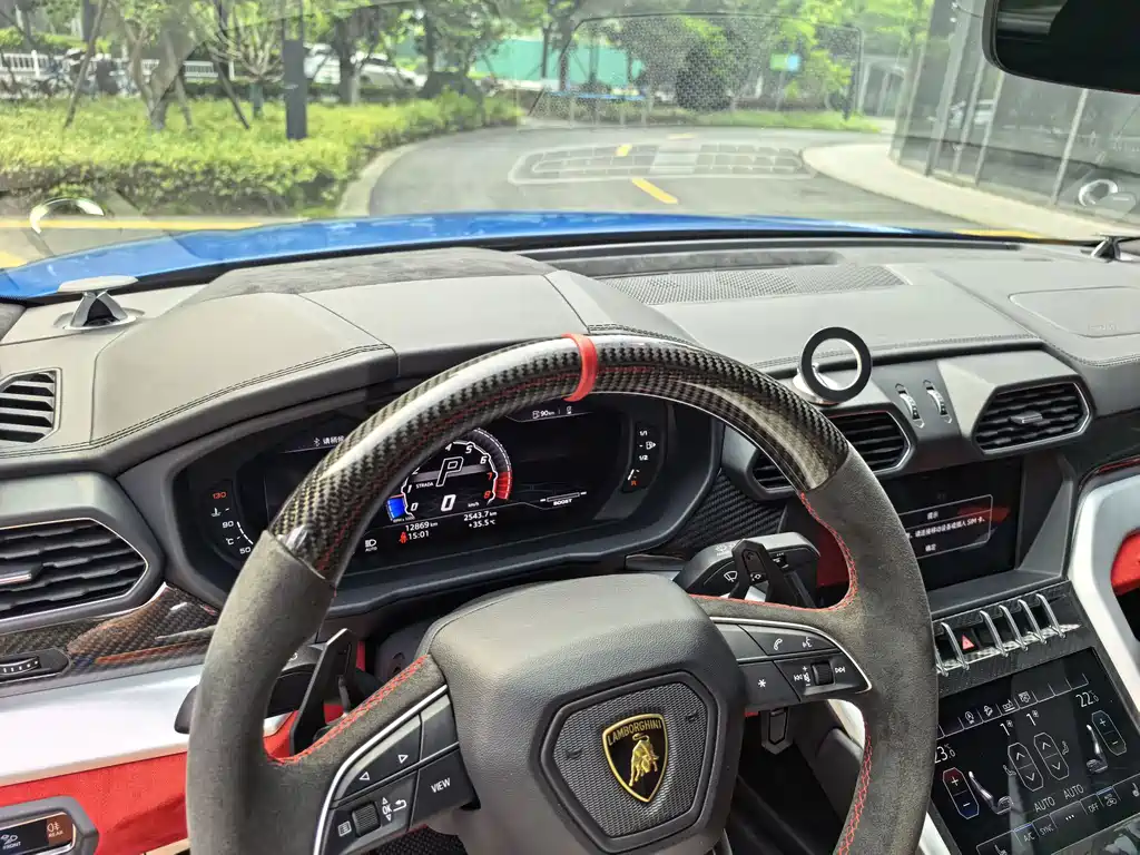 Urus 4.0 T V8