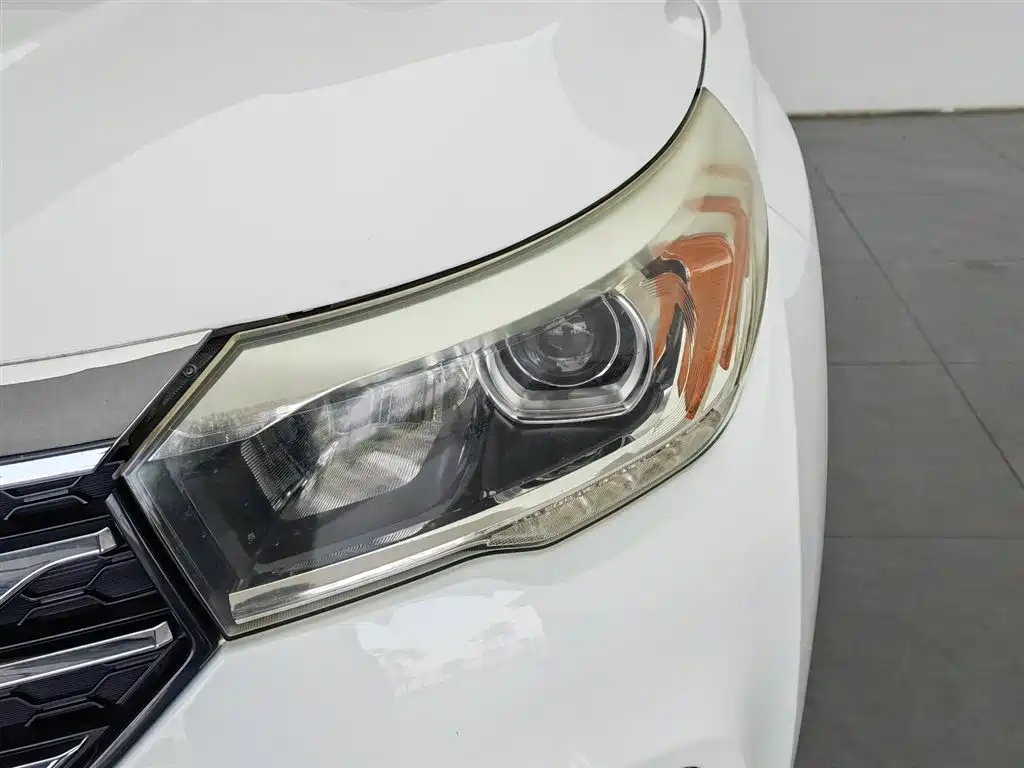 GAC Trumpchi GS4 200 T G-DCT Elite