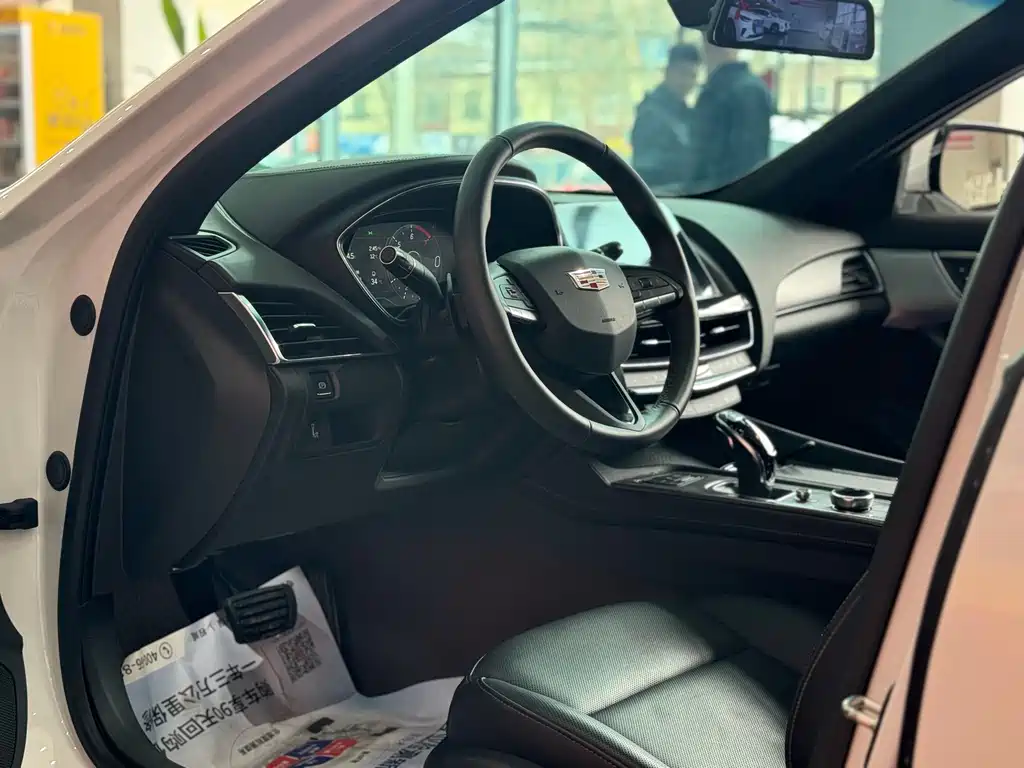 Cadillac CT5 28 T Luxury