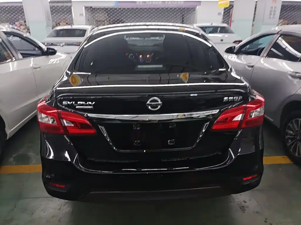 Sylphy Classic 1.6 XE CVT Comfort