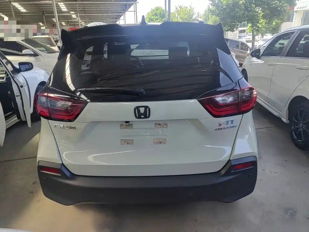Fit 1.5 L CVT Trend Cross Max