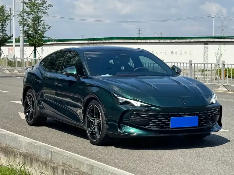 MG7 2.0 T Auto Trophy+ Turbo Dazzling