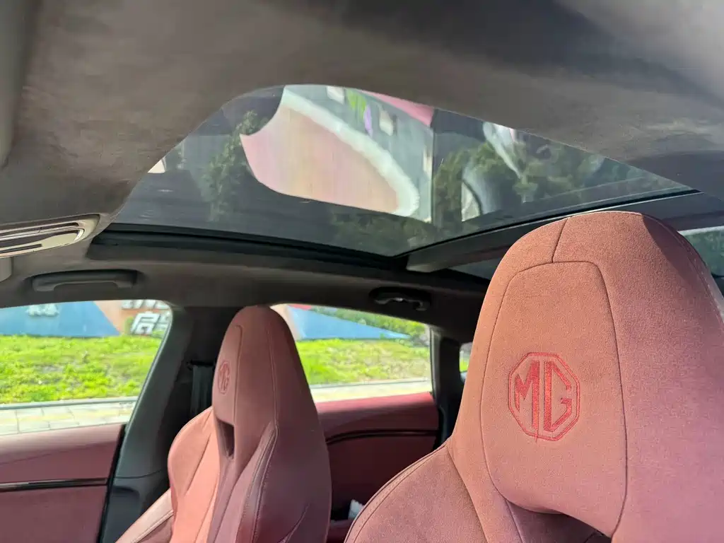 MG7 2.0 T Auto Trophy+ Turbo Dazzling