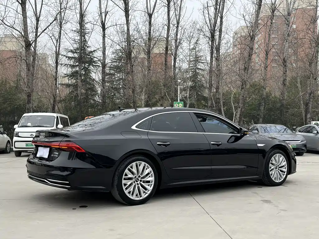 Audi A7 L 45 TFSI S-line Build Dream Crystal Flow Package