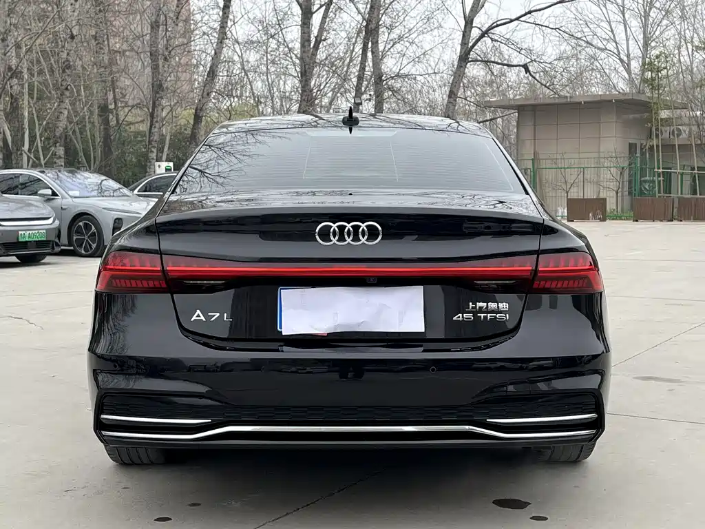 Audi A7 L 45 TFSI S-line Build Dream Crystal Flow Package