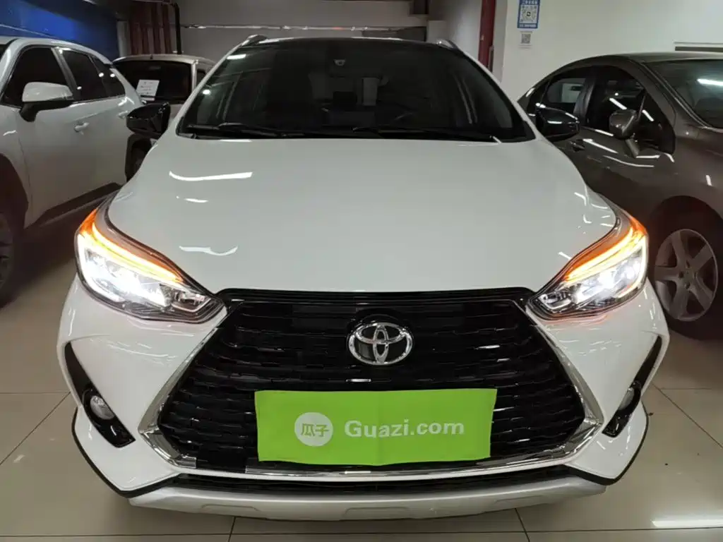 YARiS L Zhixuan Zhixuan X 1.5 L CVT Luxury PLUS