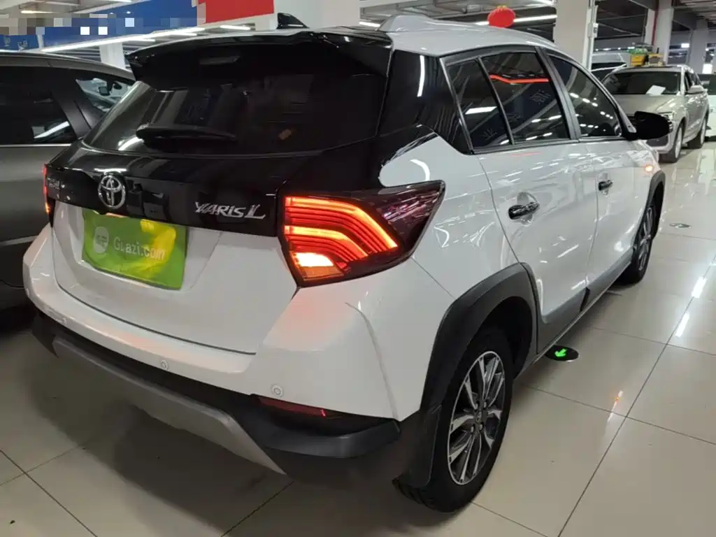 YARiS L Zhixuan Zhixuan X 1.5 L CVT Luxury PLUS
