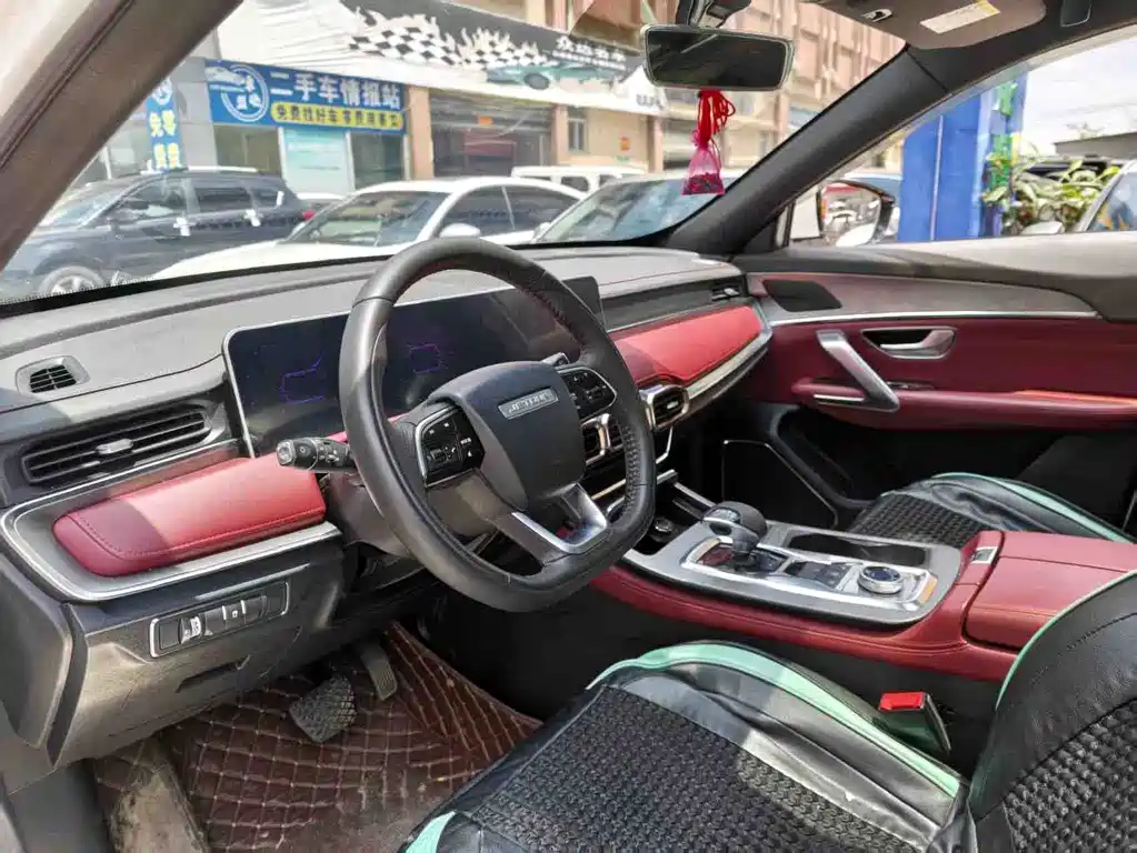Jetour X70 PLUS 1.5 T DCT Brave PLUS 7-seat