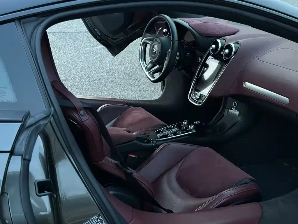 McLaren GT 4.0 T Standard