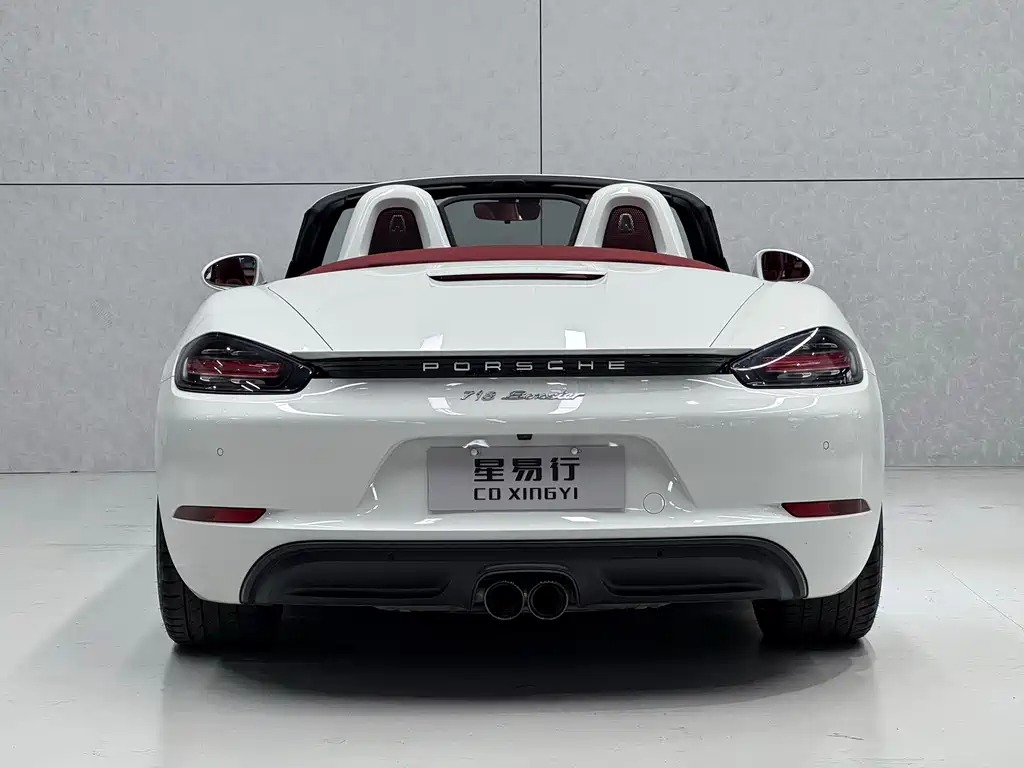 Porsche 718 Boxster 2.0 T