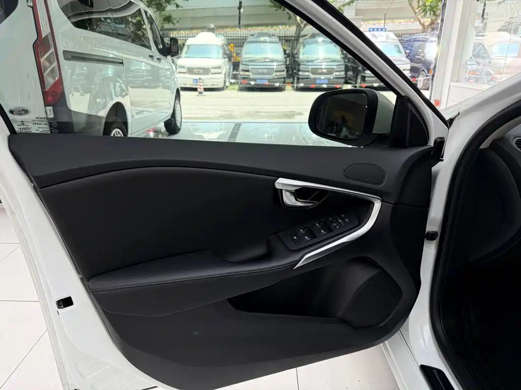 Volvo V40 T3 Smart Ease