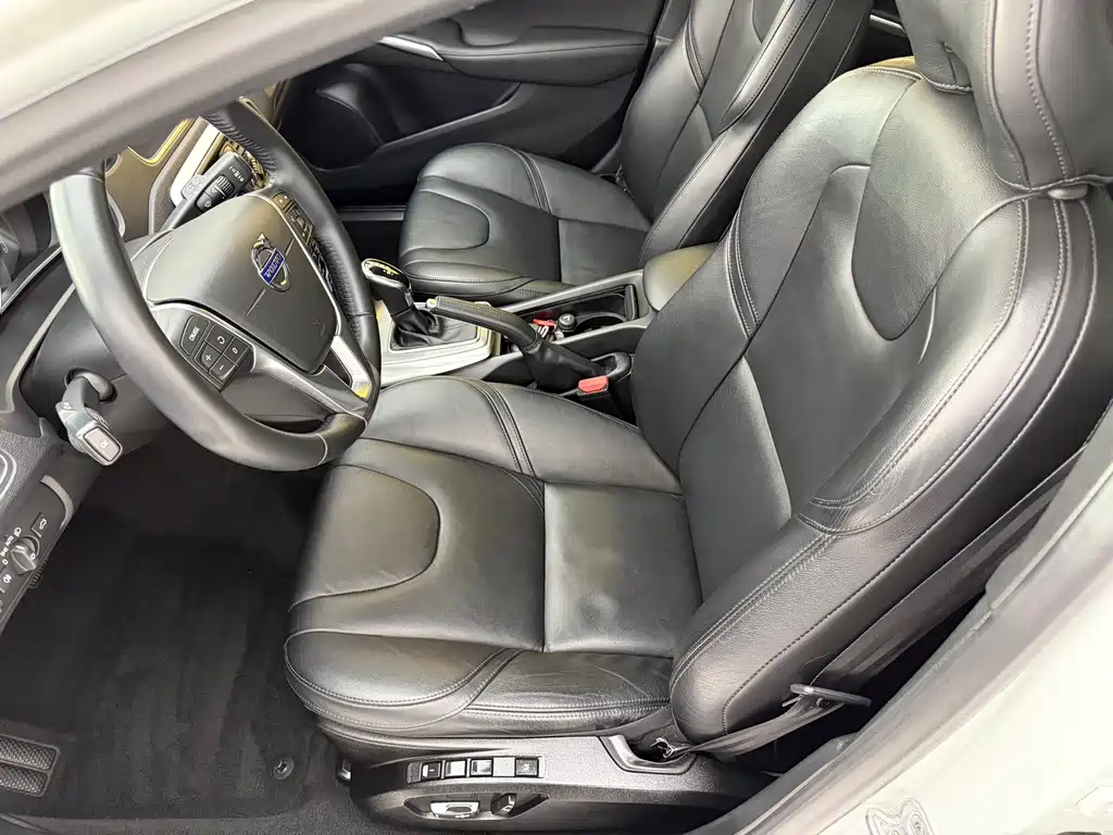 Volvo V40 T3 Smart Ease