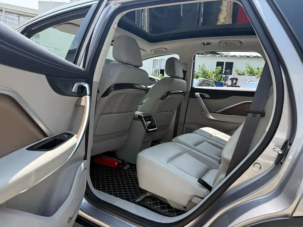 Jiaji 1.5 TD MHEV DCT Premium
