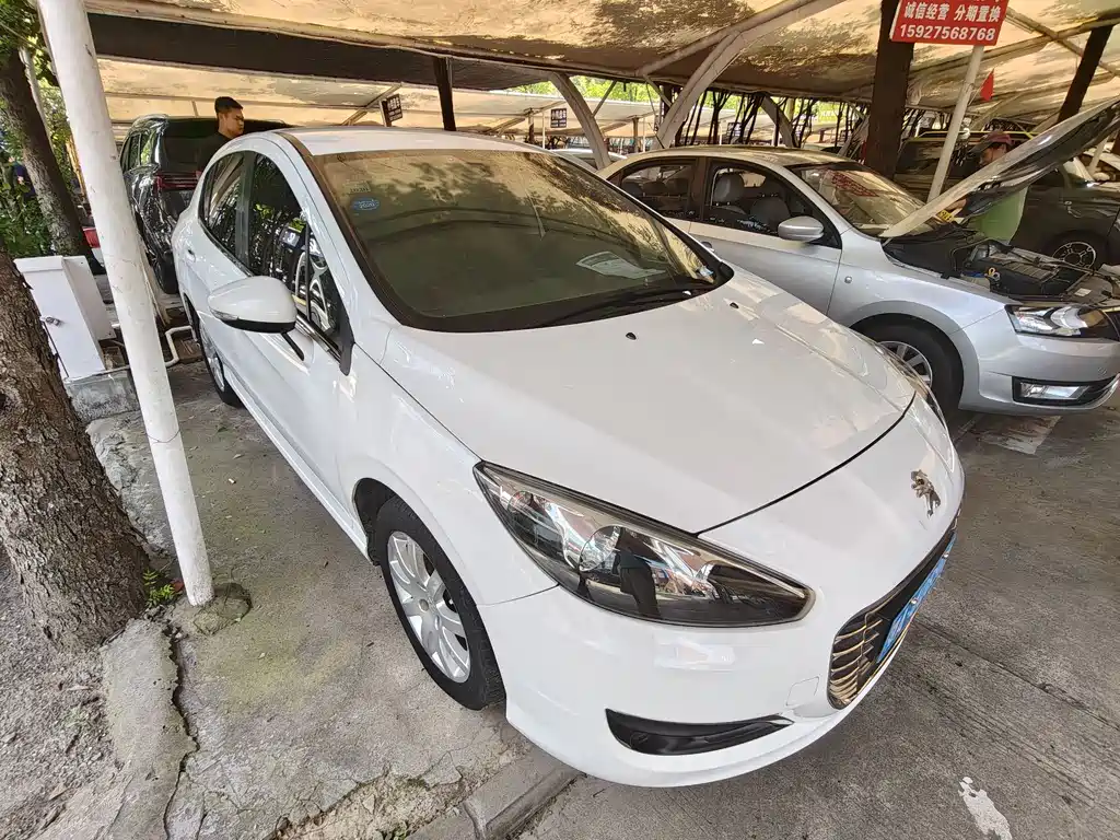 Peugeot 308 1.6 L Auto Superior Style
