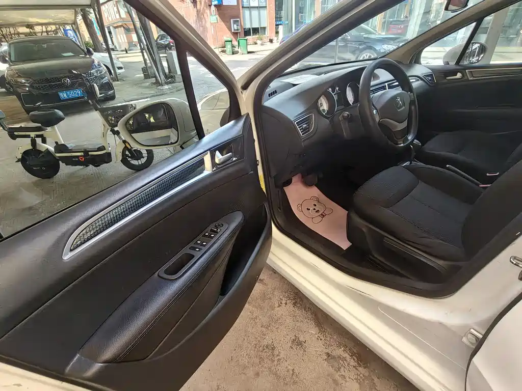 Peugeot 308 1.6 L Auto Superior Style