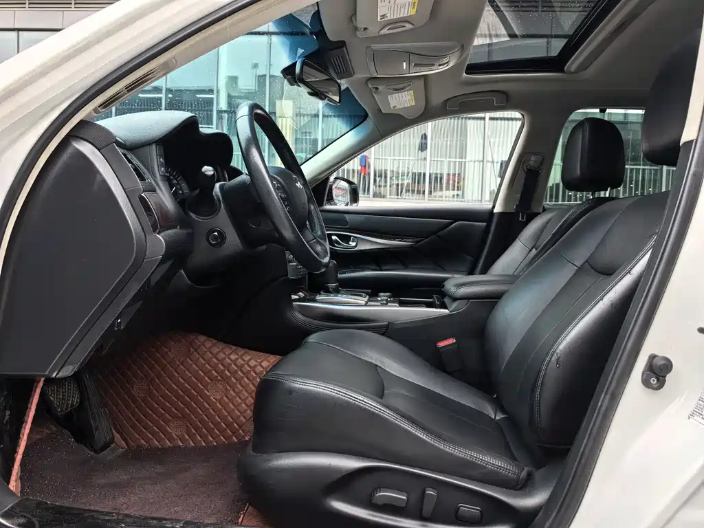 Infiniti Q70 Q70 L 2.5 L Joy