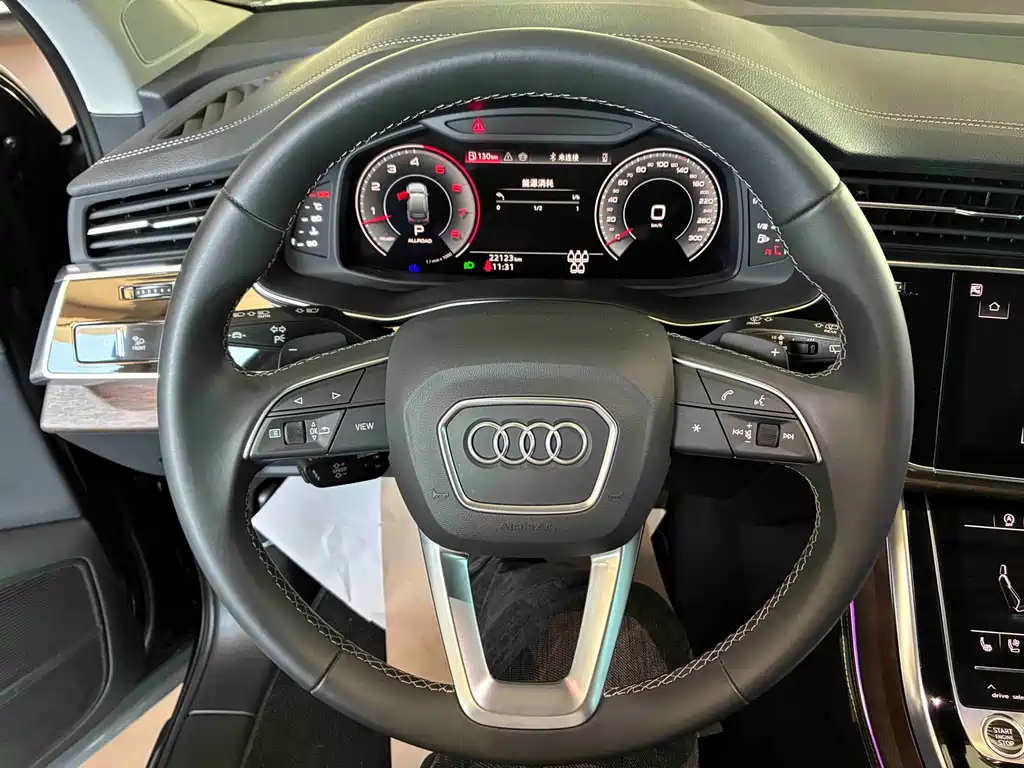 Audi Q7 55 TFSI quattro S line Black Warrior