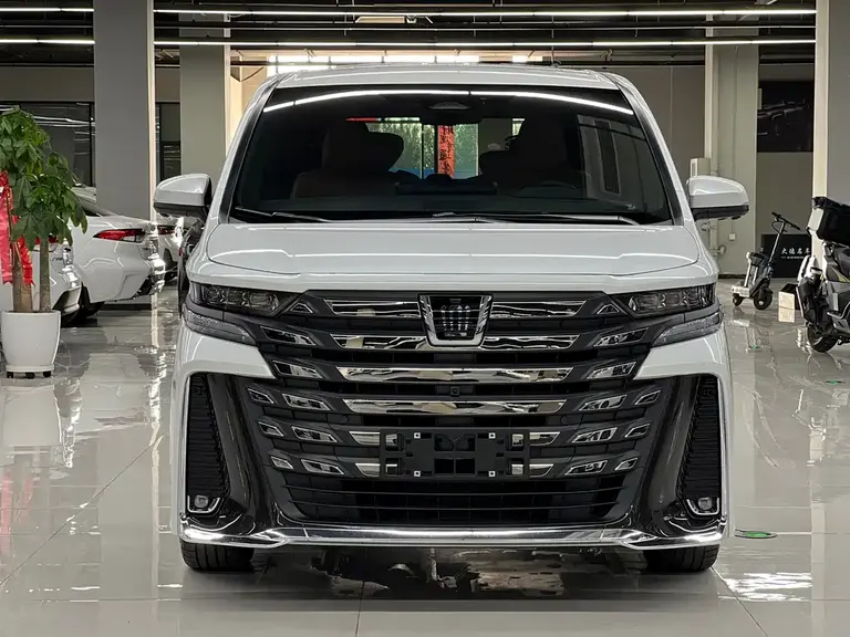 Toyota Vellfire Crown Dual Engine 2.5 L Supreme Executive