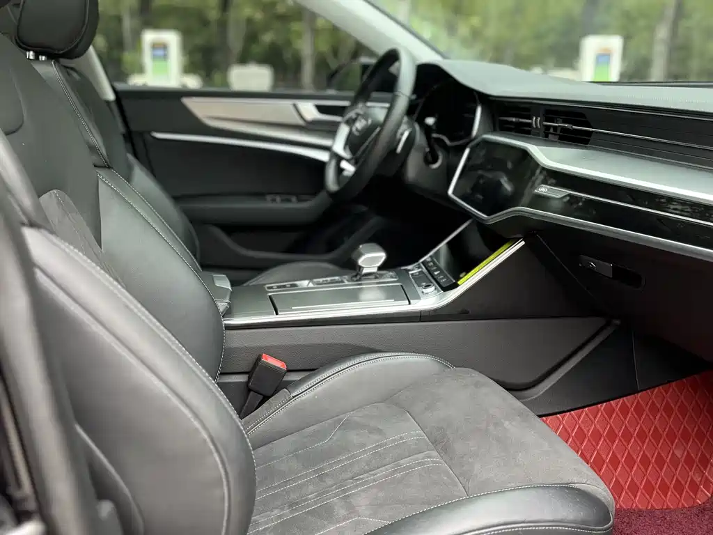 Audi A7 L 45 TFSI Luxury