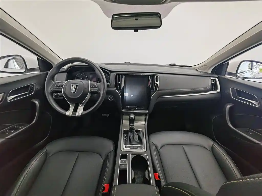 Roewe i6 Classic PLUS 1.6 L CVT 4 G Connected Glory Flagship