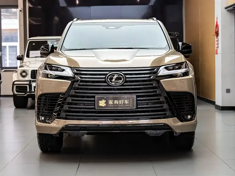 Lexus LX 700 h OVERTRAIL