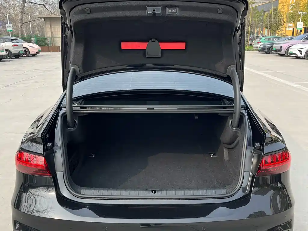Audi A7 L 45 TFSI S-line Build Dream Crystal Flow Package