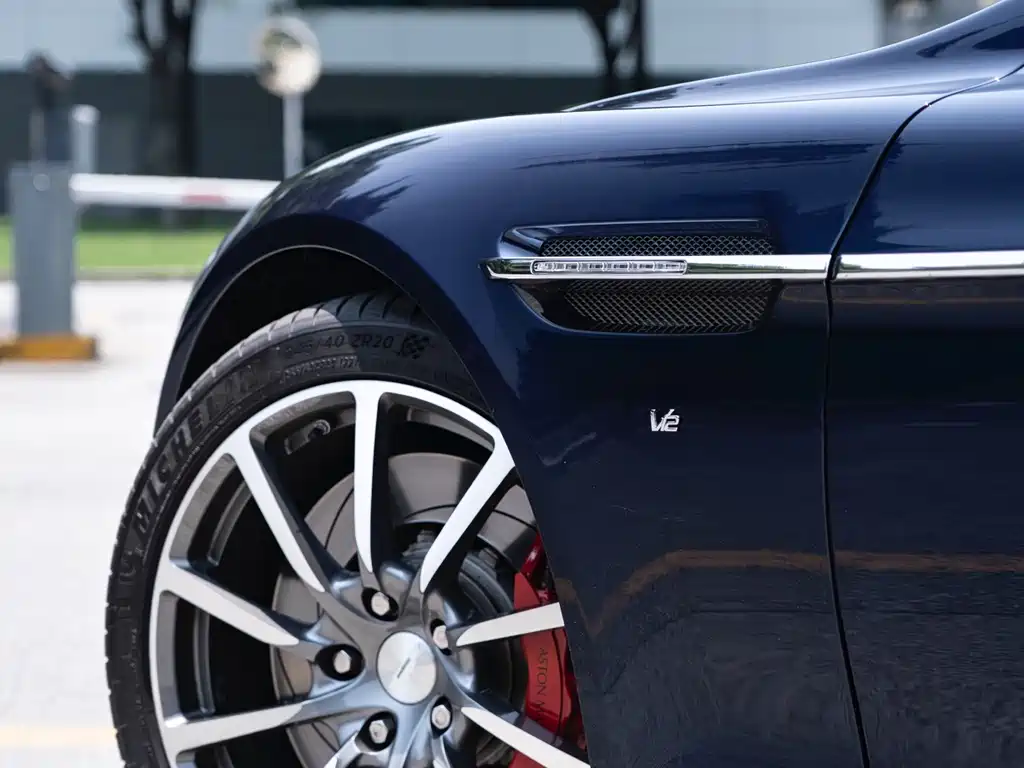 Rapide 6.0 L S