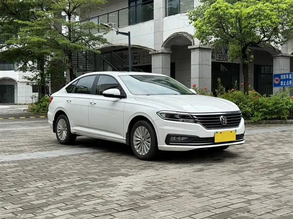 Lavida 1.5 L Auto Comfort CN-VI