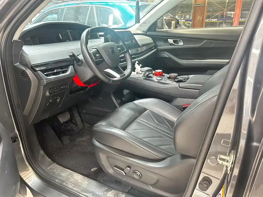 Changan UNI-K 2.0 T 2 WD Joy Style