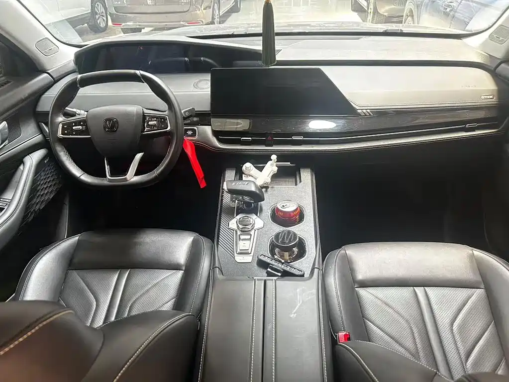 Changan UNI-K 2.0 T 2 WD Joy Style