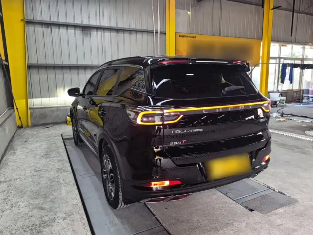 Tiggo 7 PLUS 1.6 TGDI DCT Luxury